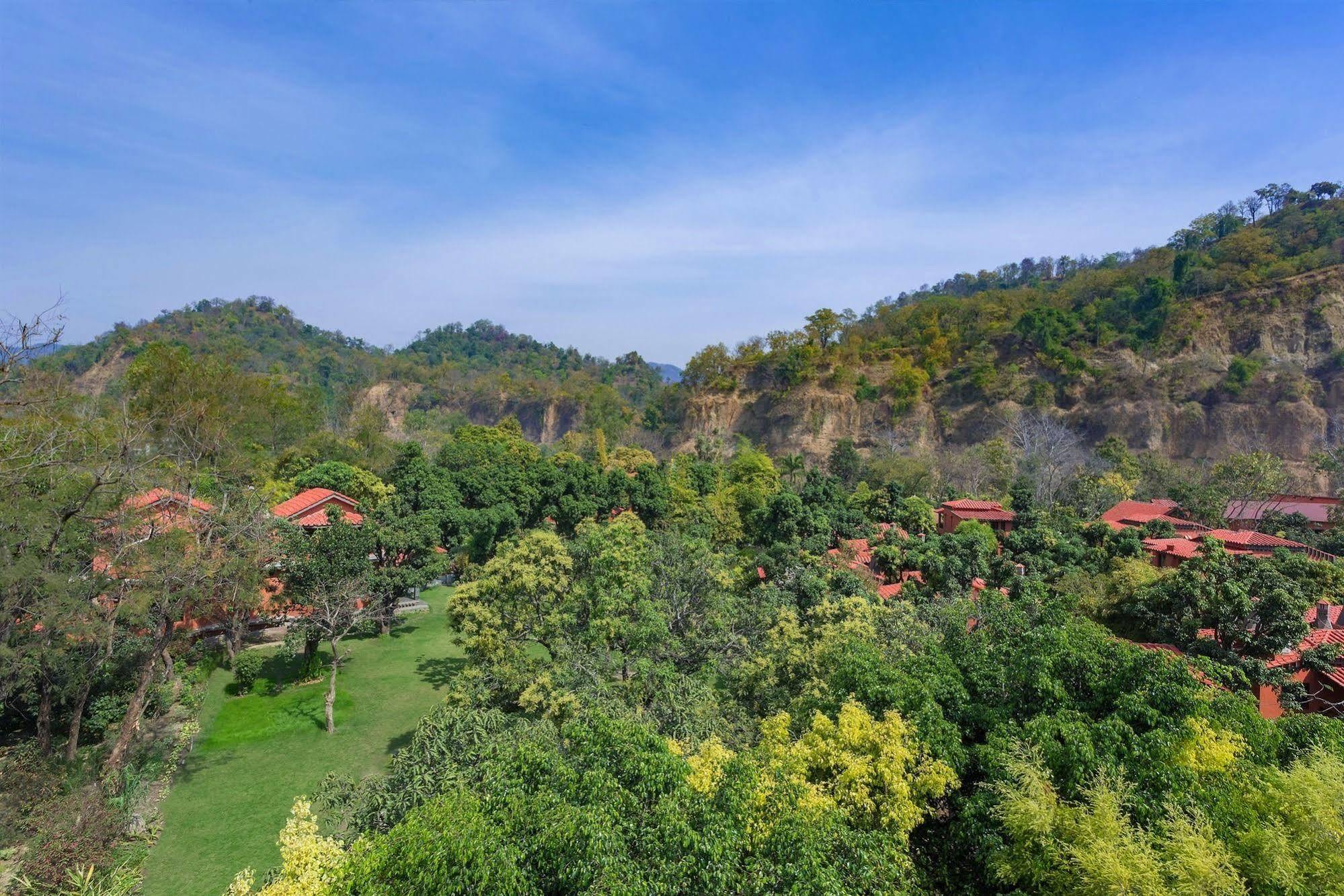 Taj Corbett Resort And Spa Uttarakhand Rāmnagar Exterior foto