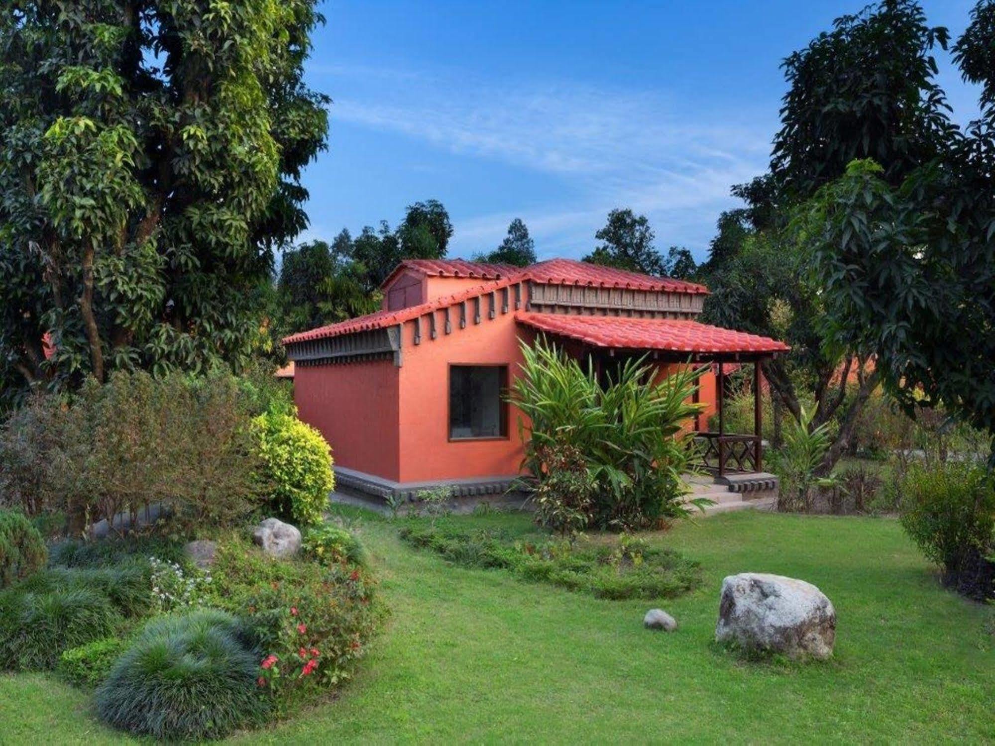 Taj Corbett Resort And Spa Uttarakhand Rāmnagar Exterior foto